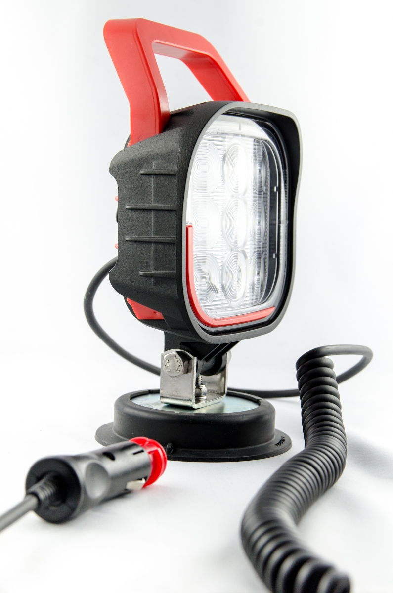 LED Arbeitsscheinwerfer mit Schalter Magnetbefestigung 12LED 7m Kabel W82  (692)